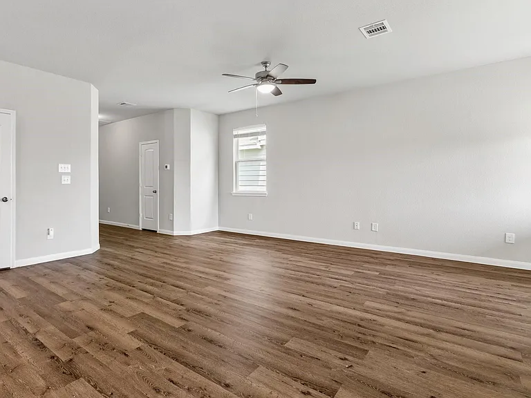 2519 Moapa Dr — Photo 7