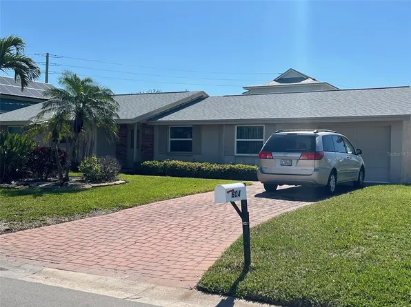 604 Dundee Ln, Holmes Beach, FL 34217