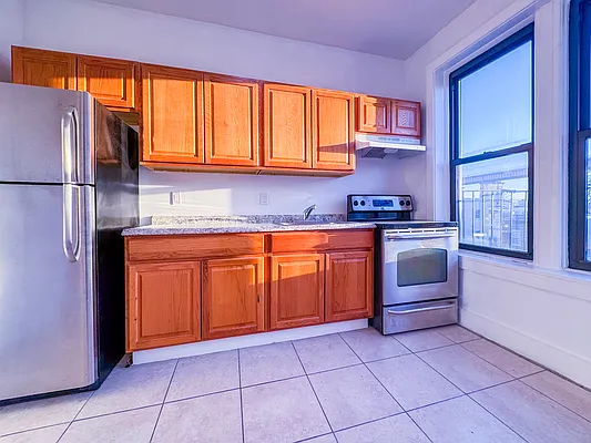 Rented by Gravity Real Estate Advisors | media 11