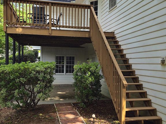 4th image of 1381 Providence Dr