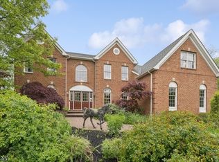 17 Middlesworth Farm Rd, Long Valley, NJ 07853