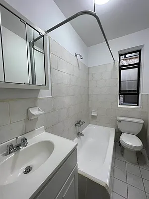 Rented by Compass | media 9