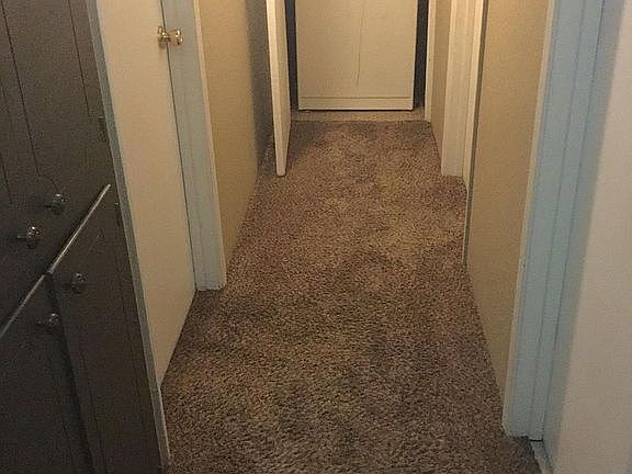 Unit 1 hallway/laundry