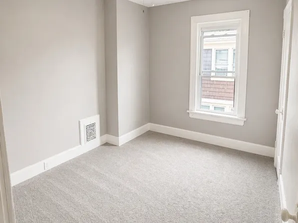 8 Roosevelt Ave, Binghamton, NY 13901