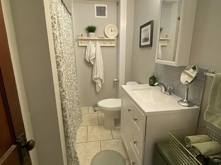 281 N Main St #2 — Photo 6