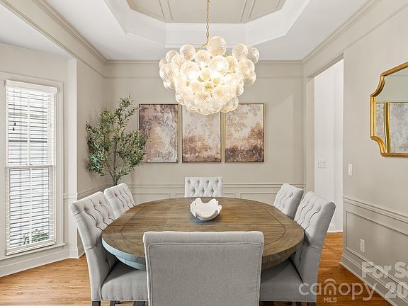 5th image of 7330 Santorini Ln