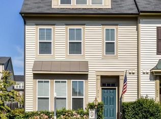 9310 Alvyn Lake Cir, Bristow, VA 20136