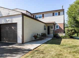 6810 Crown Ln, Tinley Park, IL 60477