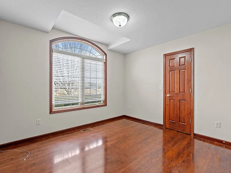 3510 Flowing Brook Dr — Photo 14