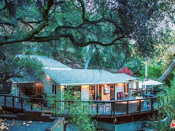 3rd image of 1178 N Topanga Canyon Blvd