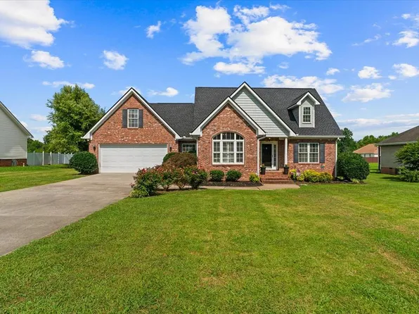 105 Chandlers Rdg, Chatsworth, GA 30705