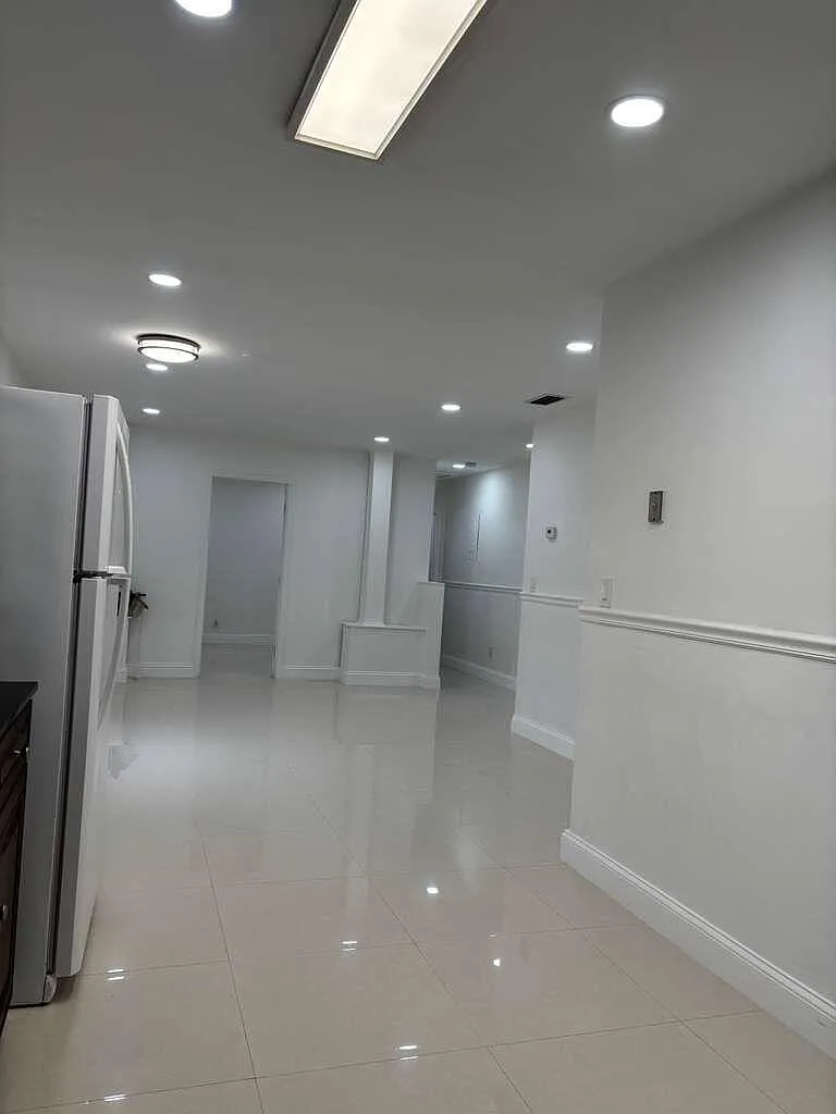 Building Photo - 1549 NW 60th Ave