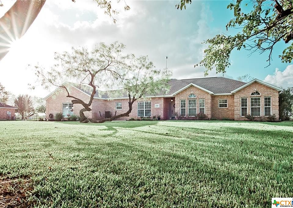1st image of 114 Kingwood Forest Dr
