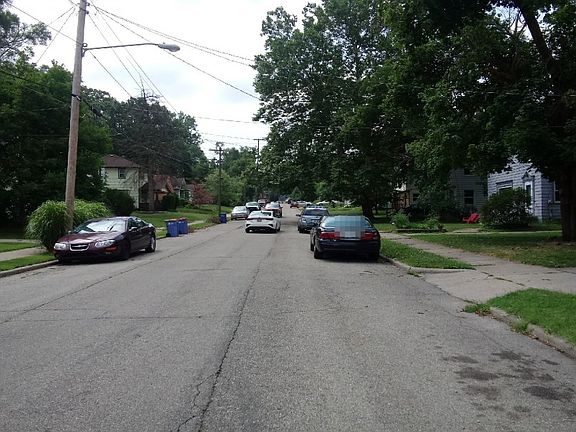 5th image of 1447 Colorado Ave SE