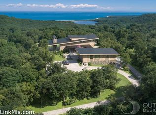 38 Fire Tower Rd, West Tisbury, MA 02575