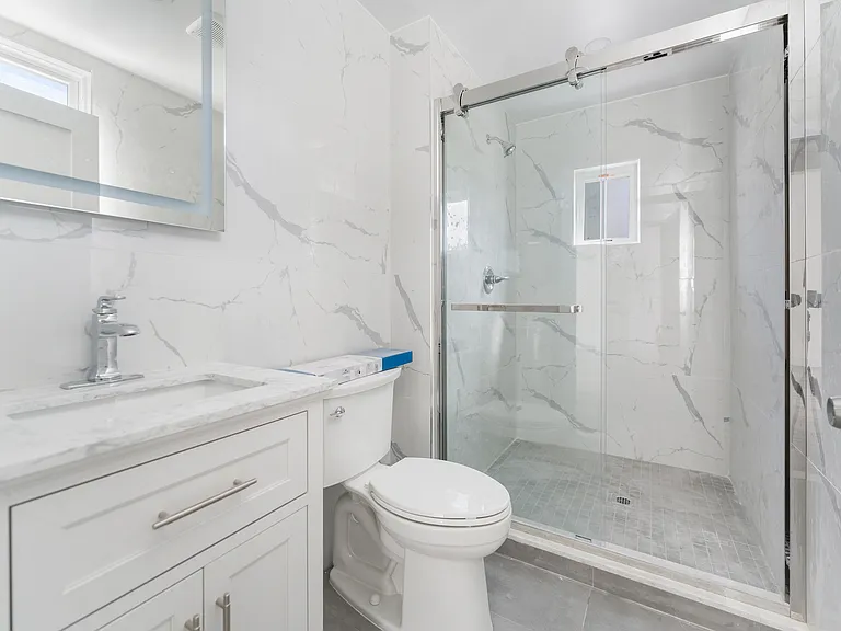 23 Aubrey St #2 — Photo 5