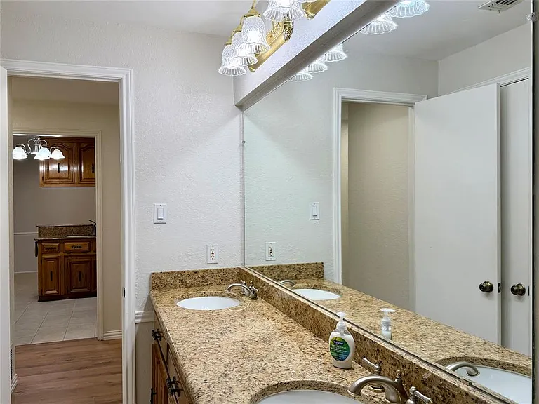 3212 Laurel Oaks Ct — Photo 15