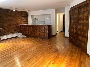 318 E 77th St #1A, New York, NY 10075