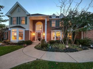 1412 Highland Valley Cir, Wildwood, MO 63005