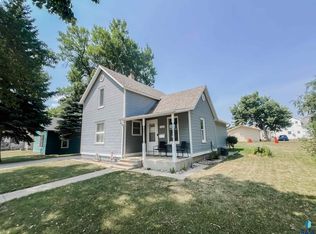 116 W Fletcher St, Luverne, MN 56156
