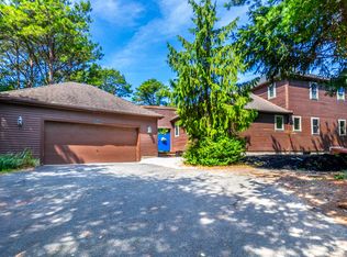 9 Long Boat Rd, Bourne, MA 02532