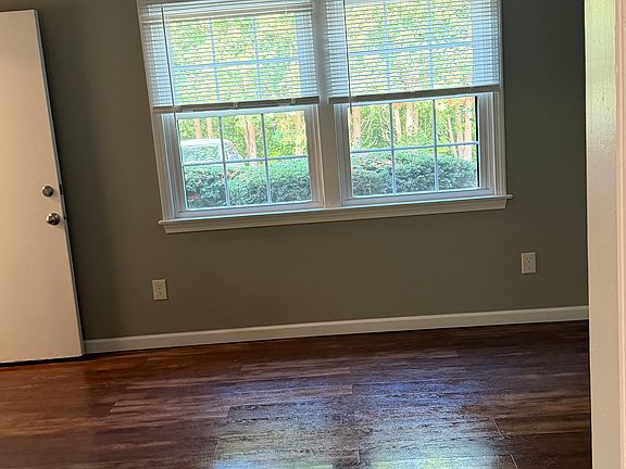 5th image of 39 Old Amherst Rd APT B1