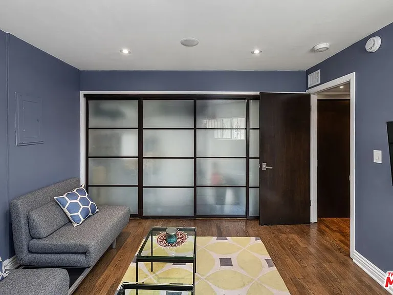 2260 N Cahuenga Blvd #502 — Photo 35