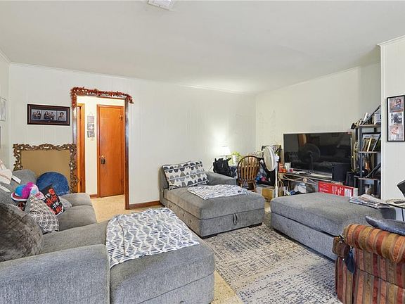 4th image of 1223-25 Elizardi Blvd