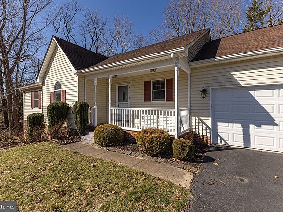 3rd image of 12323 Red Cedar Ln