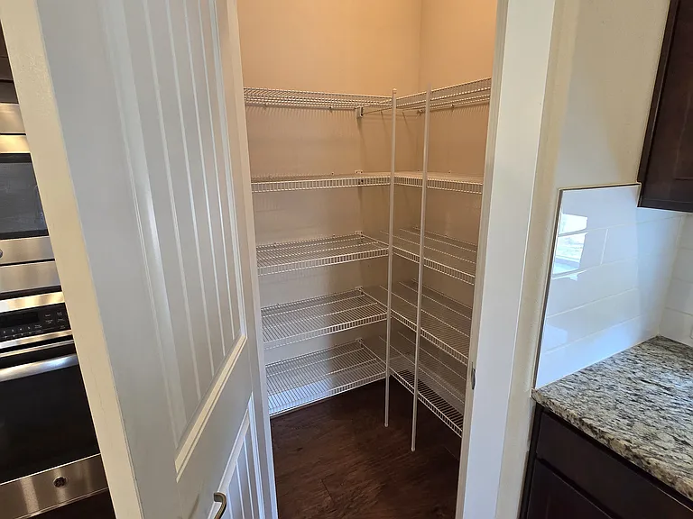 9006 Buttercup St SE — Photo 11