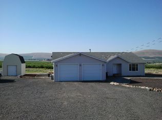 12698 Postma Rd, Moxee, WA 98936