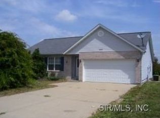 2433 Coniferous Dr, Belleville, IL 62221