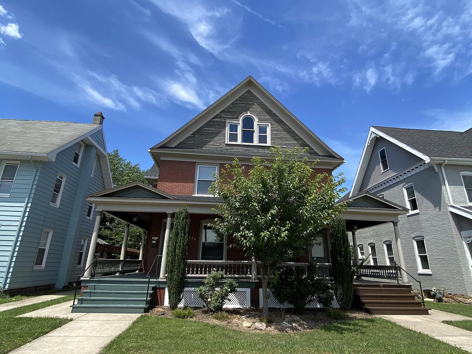1144 Memorial Avenue - 1 — Photo 2
