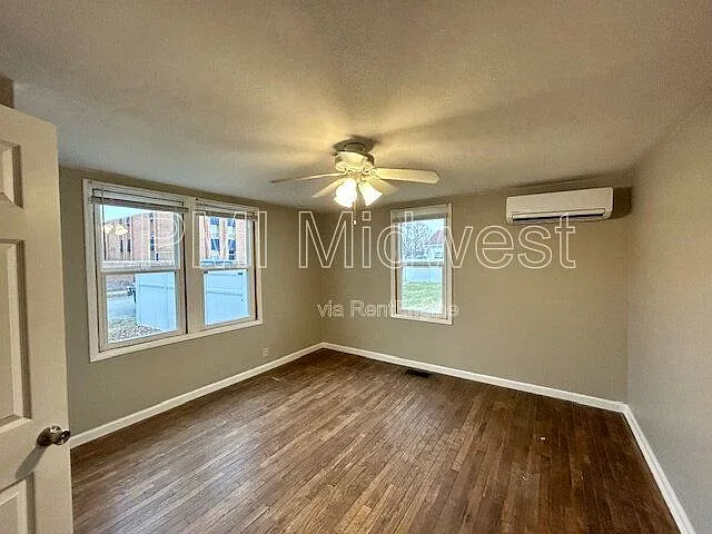 1408 Holland St #A — Photo 6