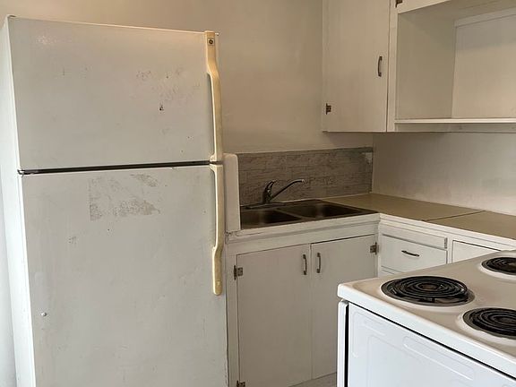 2nd image of 2707 W Peninsula Dr #4