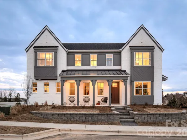 1008 Cobalt Dr, Tega Cay, SC 29708