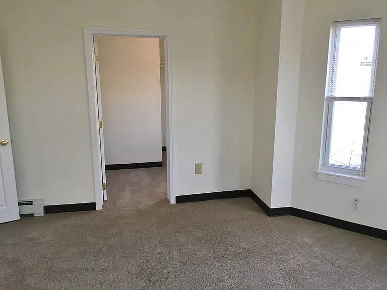 93 2nd St #3 — Photo 52
