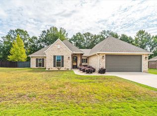 53 Copperfield, Hattiesburg, MS 39402