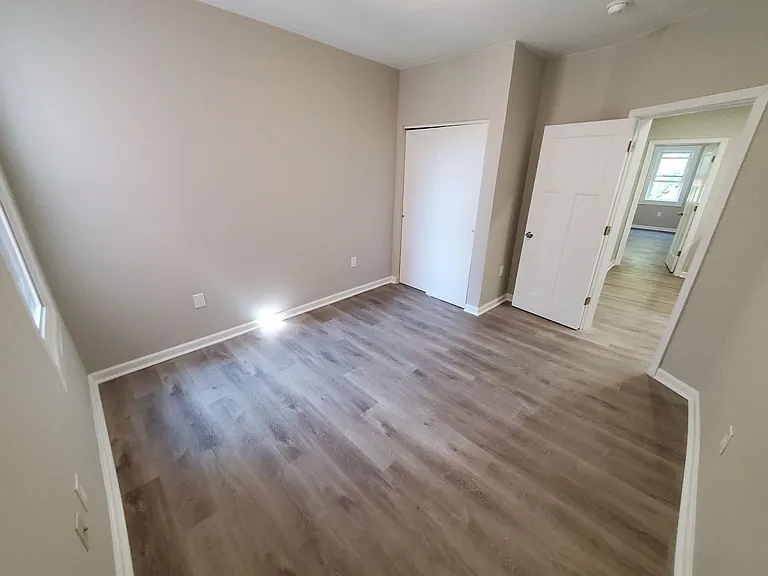 2744 Maryland Ave — Photo 10
