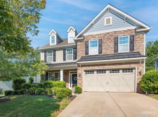 5026 El Molino Dr, Charlotte, NC 28214