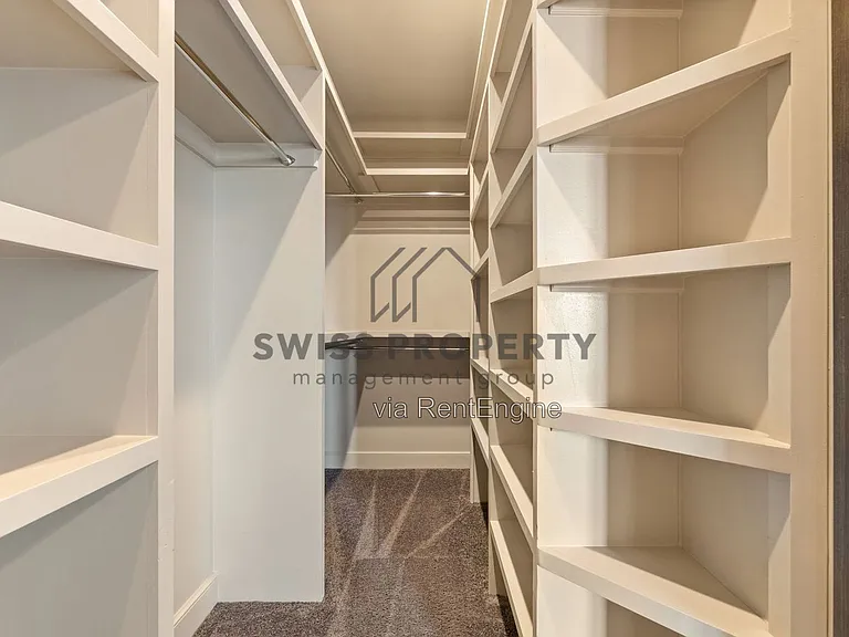 1145 N High St #504 — Photo 22
