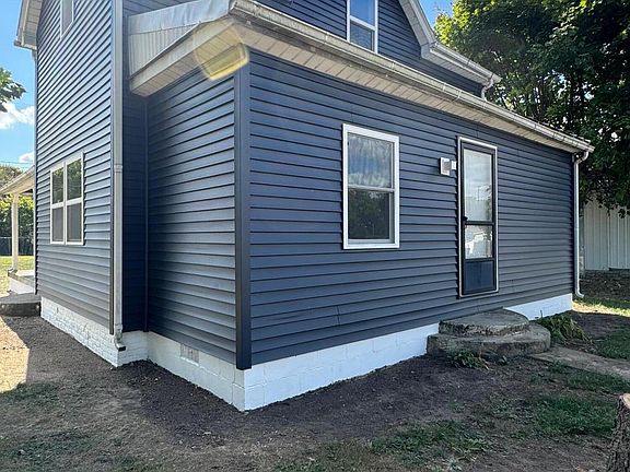 2nd image of 601 Smith Ave