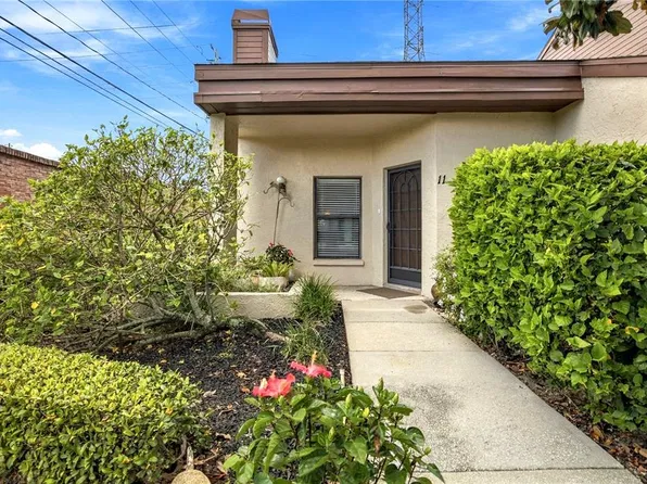 2815 COUNTRYBROOK DRIVE #11, PALM HARBOR, FL 34684
