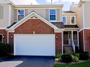 2648 Lorraine Cir, Geneva, IL 60134