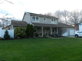 1101 Shelburne Ave, Absecon, NJ 08201