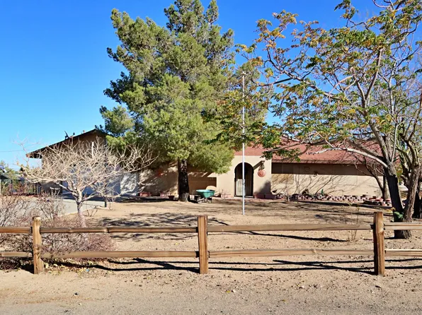 7221 La Habra Ave, Yucca Valley, CA 92284