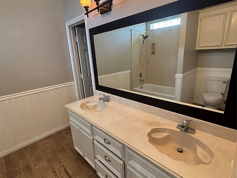 211 Oaks Grande Rd — Photo 12