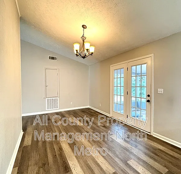36 Hartley Woods Dr NE — Photo 3