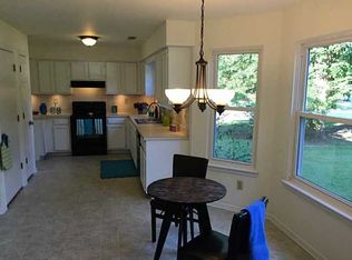 209 Deerwood Ct, Chesapeake, VA 23320