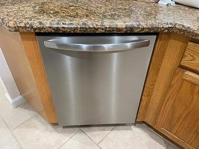 13377 Georgian Ct — Photo 10